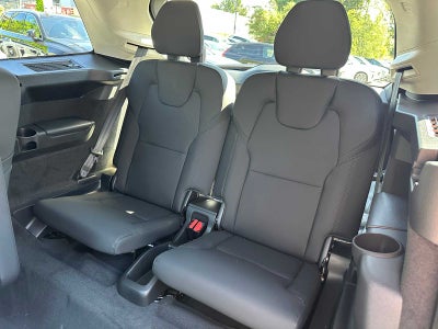 2026 Volvo XC90 Plug-In Hybrid Plus