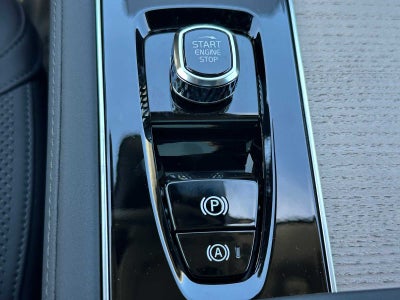 2026 Volvo XC90 Plug-In Hybrid Plus