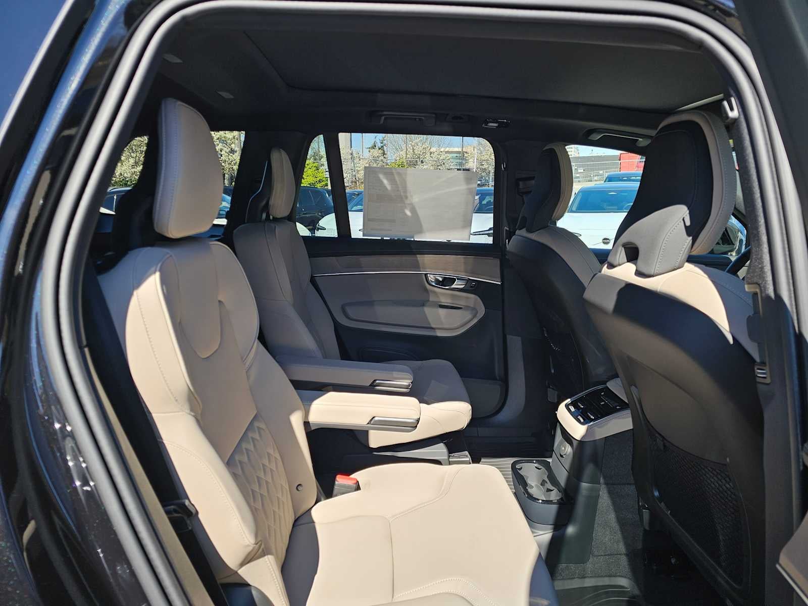 2026 Volvo XC90 Plug-In Hybrid Plus