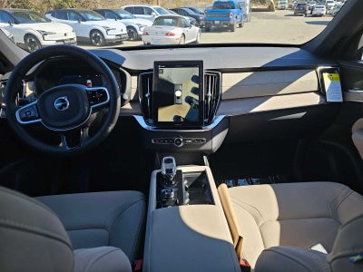2026 Volvo XC90 Plug-In Hybrid Plus