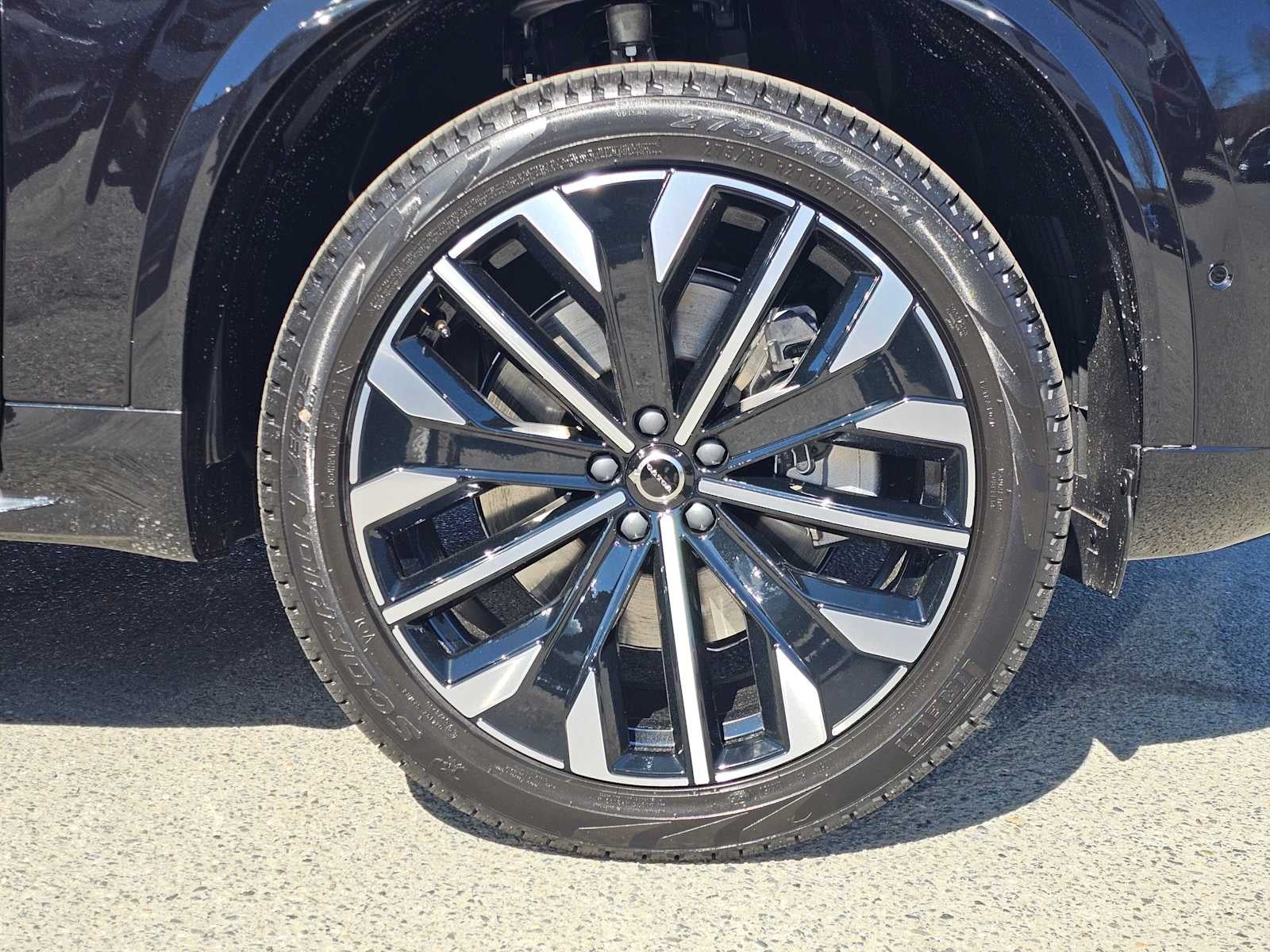 2026 Volvo XC90 Plug-In Hybrid Plus