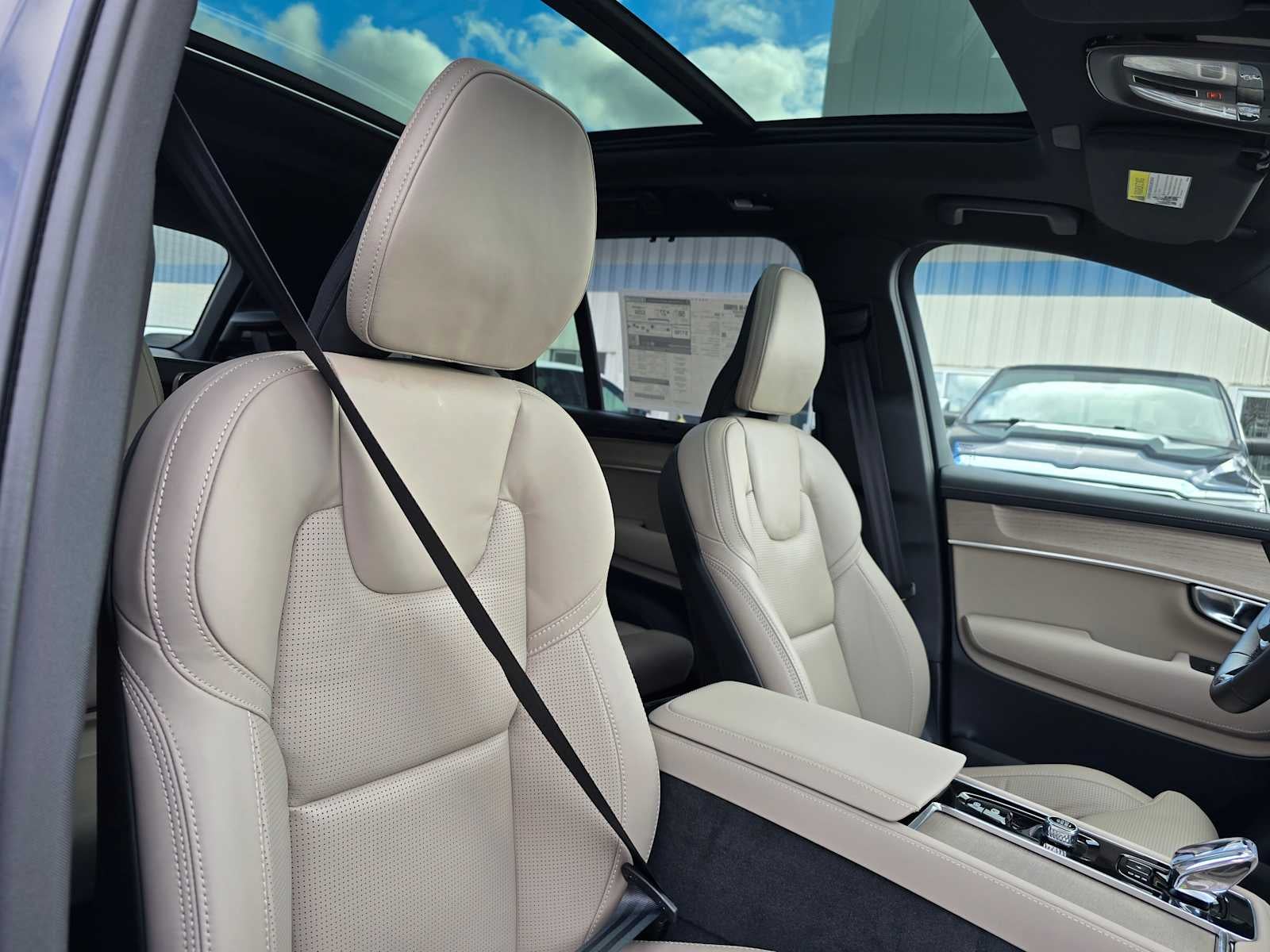 2026 Volvo XC90 Plug-In Hybrid Ultra