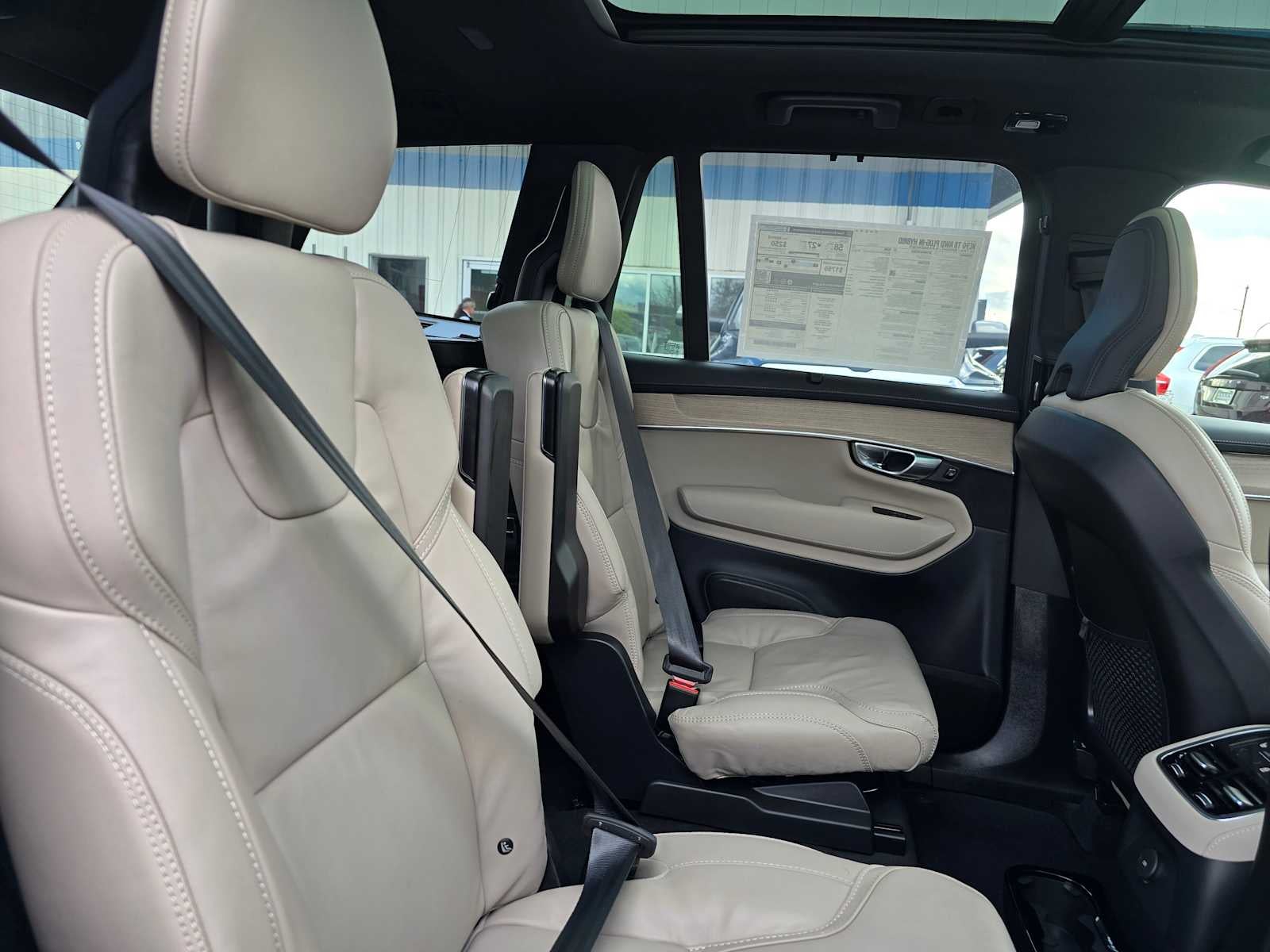 2026 Volvo XC90 Plug-In Hybrid Ultra