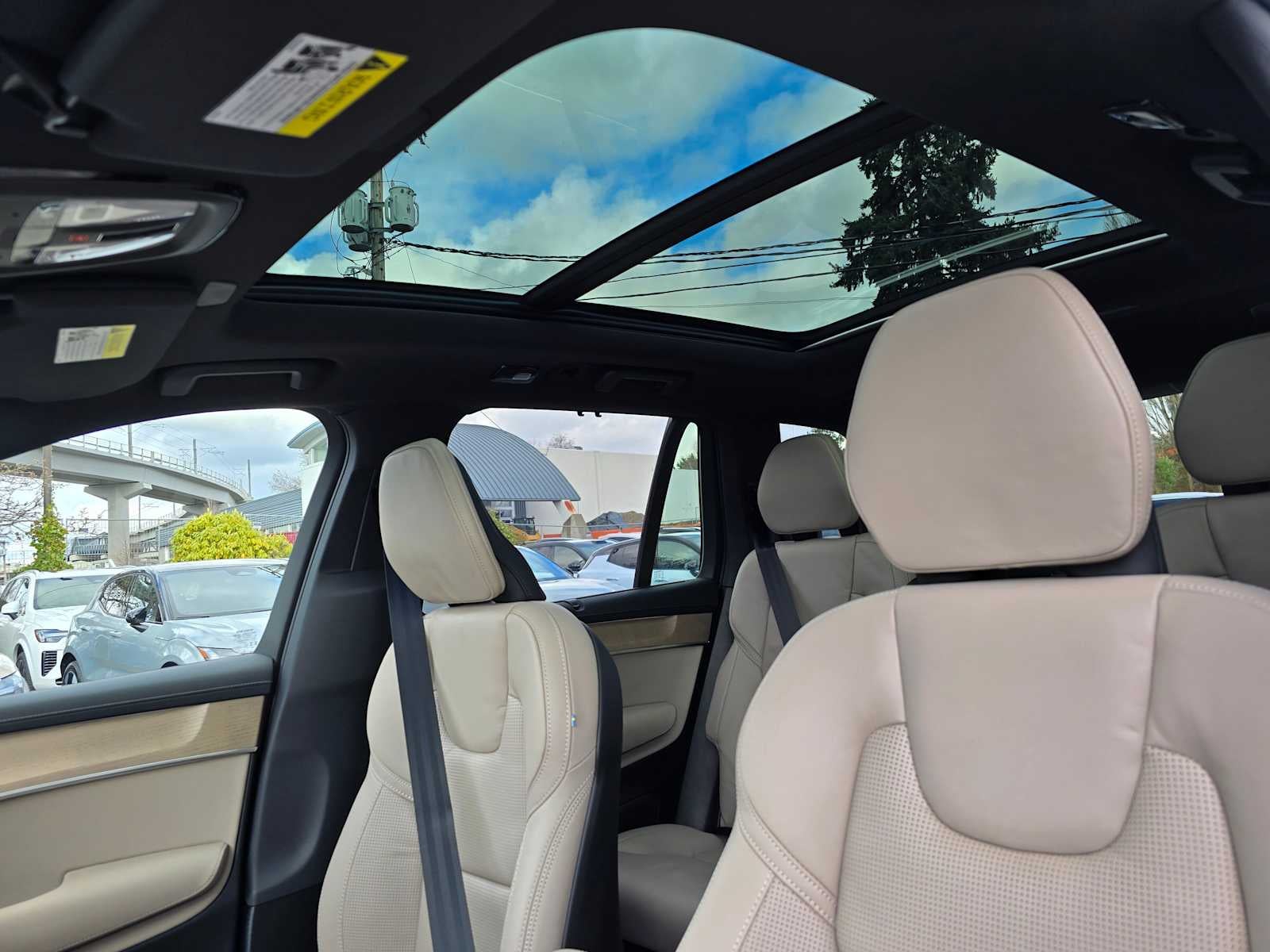 2026 Volvo XC90 Plug-In Hybrid Ultra