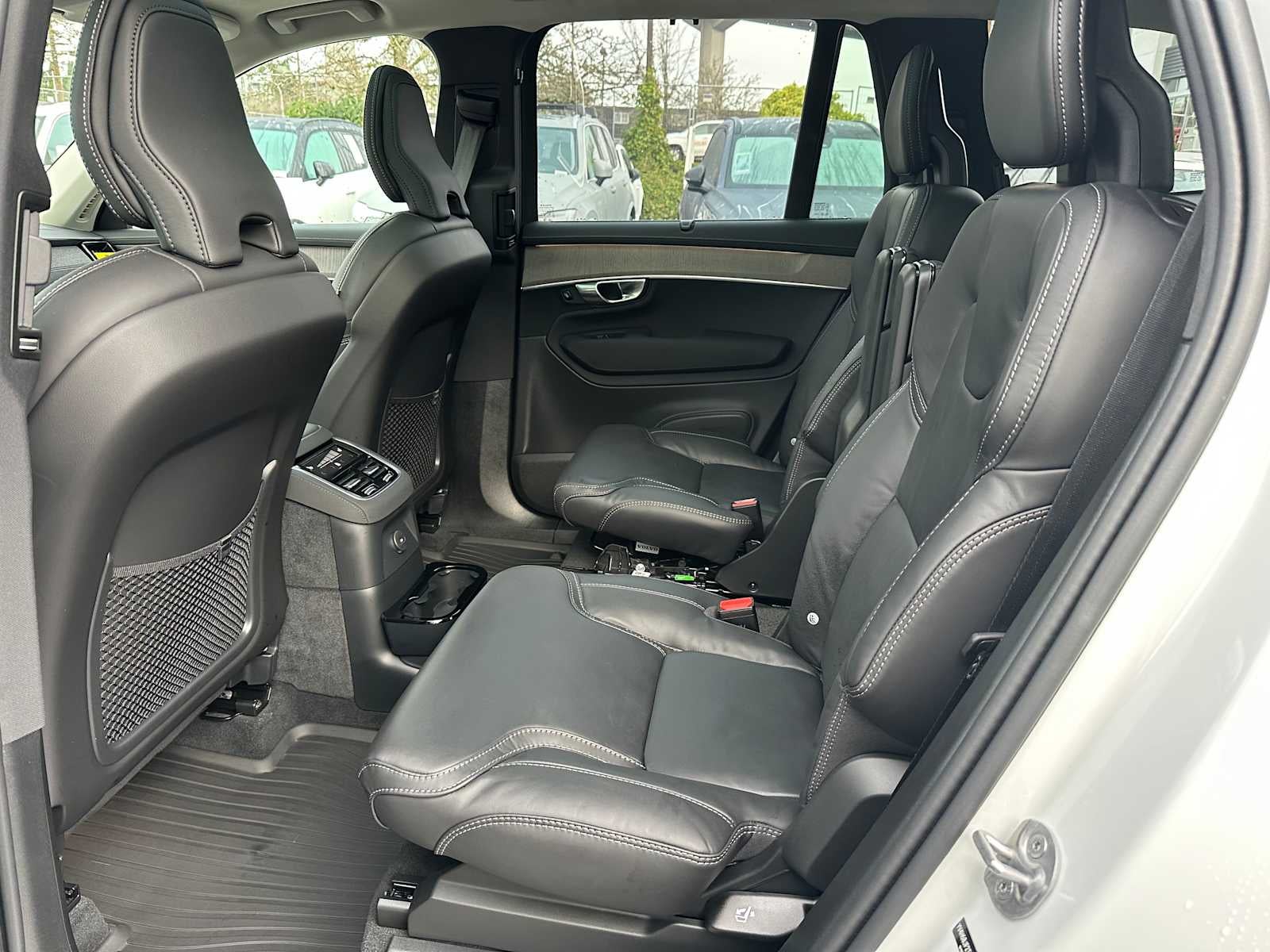 2026 Volvo XC90 Plug-In Hybrid Ultra