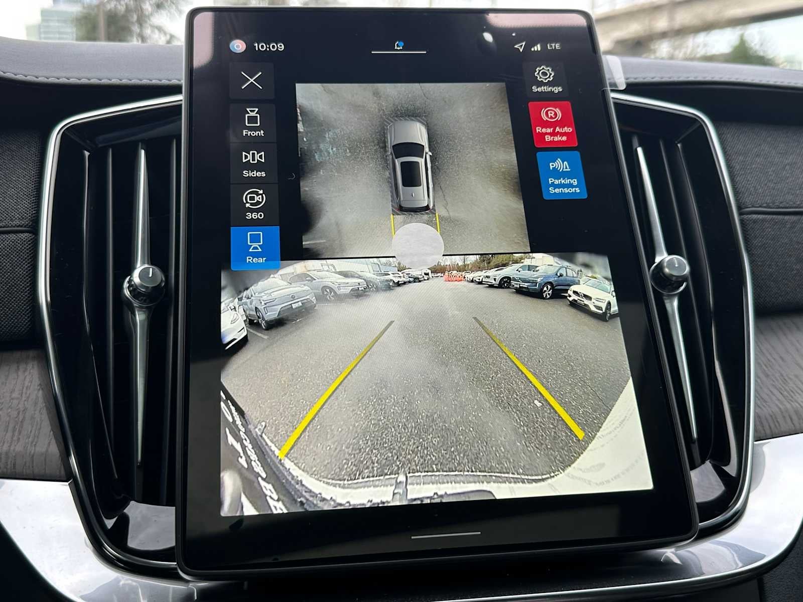 2026 Volvo XC90 Plug-In Hybrid Ultra