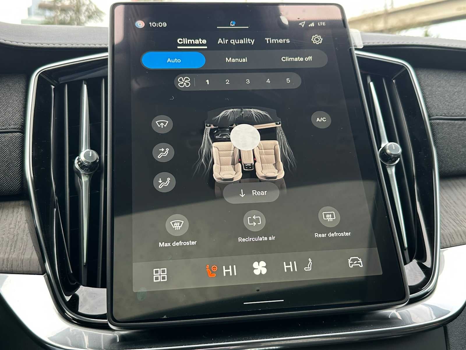 2026 Volvo XC90 Plug-In Hybrid Ultra