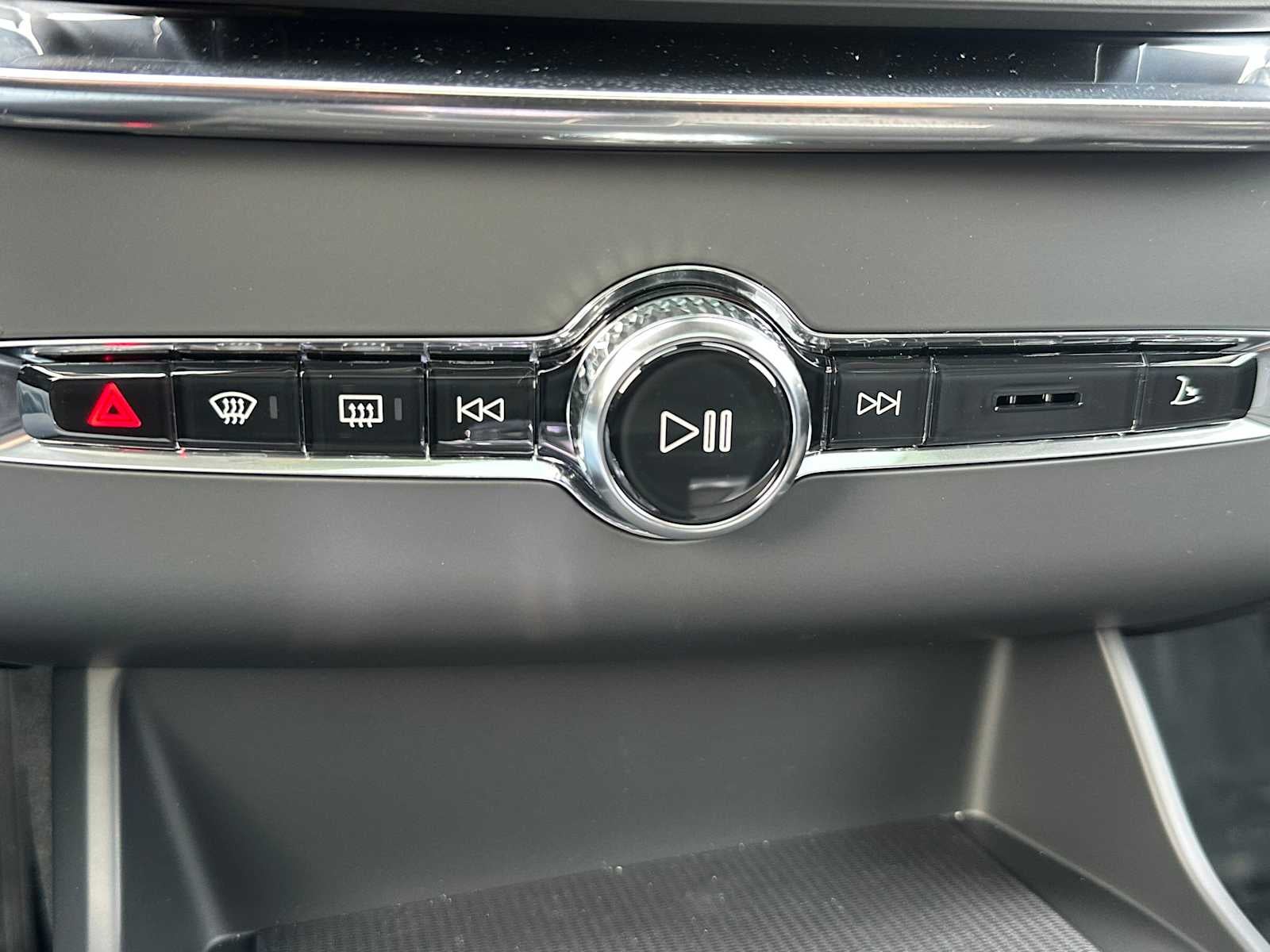 2026 Volvo XC90 Plug-In Hybrid Ultra