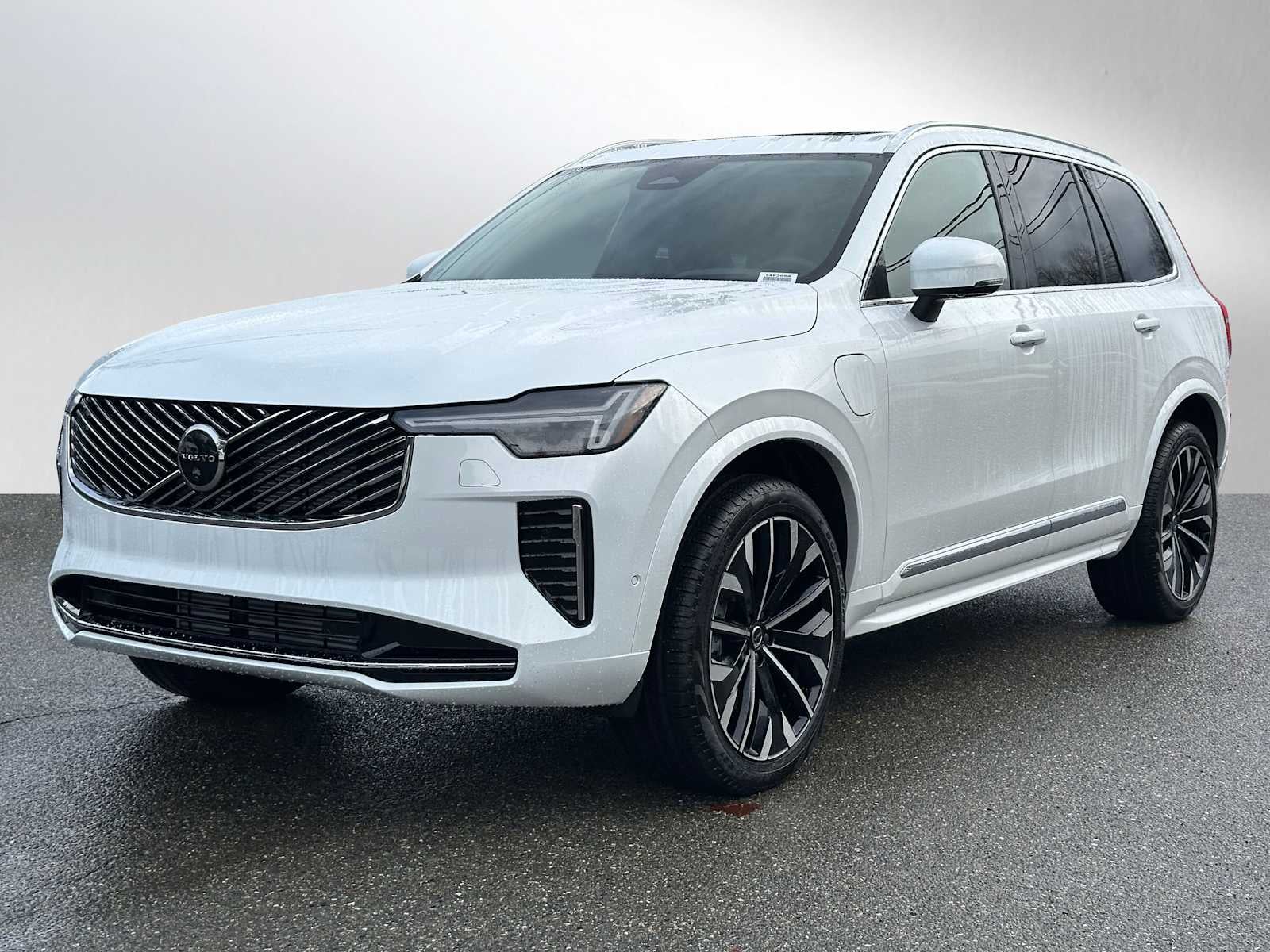 2026 Volvo XC90 Plug-In Hybrid Ultra