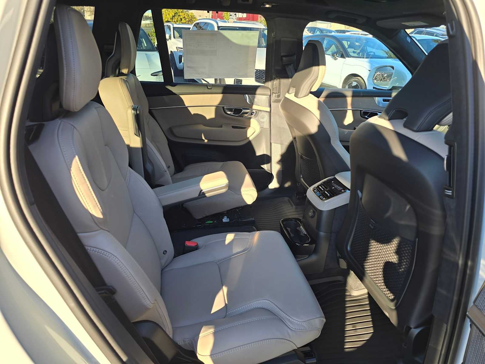 2026 Volvo XC90 Plug-In Hybrid Ultra