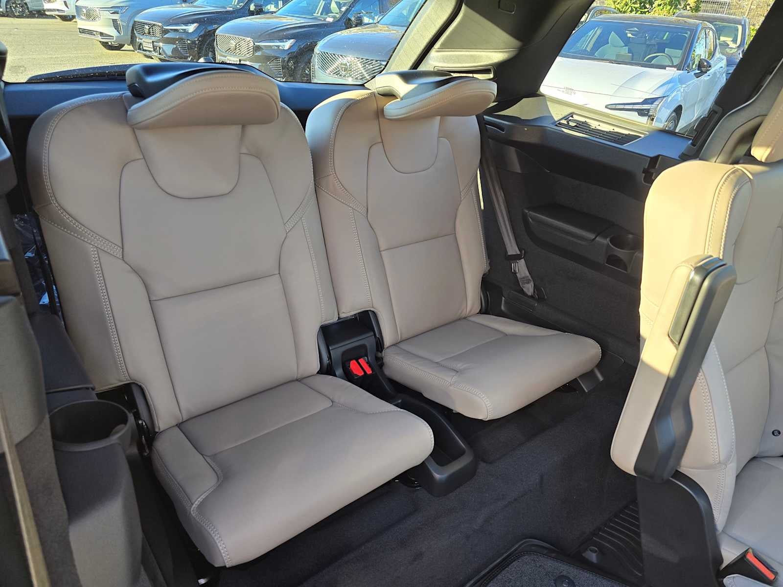 2026 Volvo XC90 Plug-In Hybrid Ultra