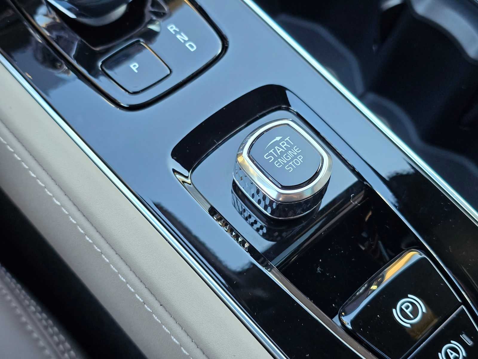 2026 Volvo XC90 Plug-In Hybrid Ultra