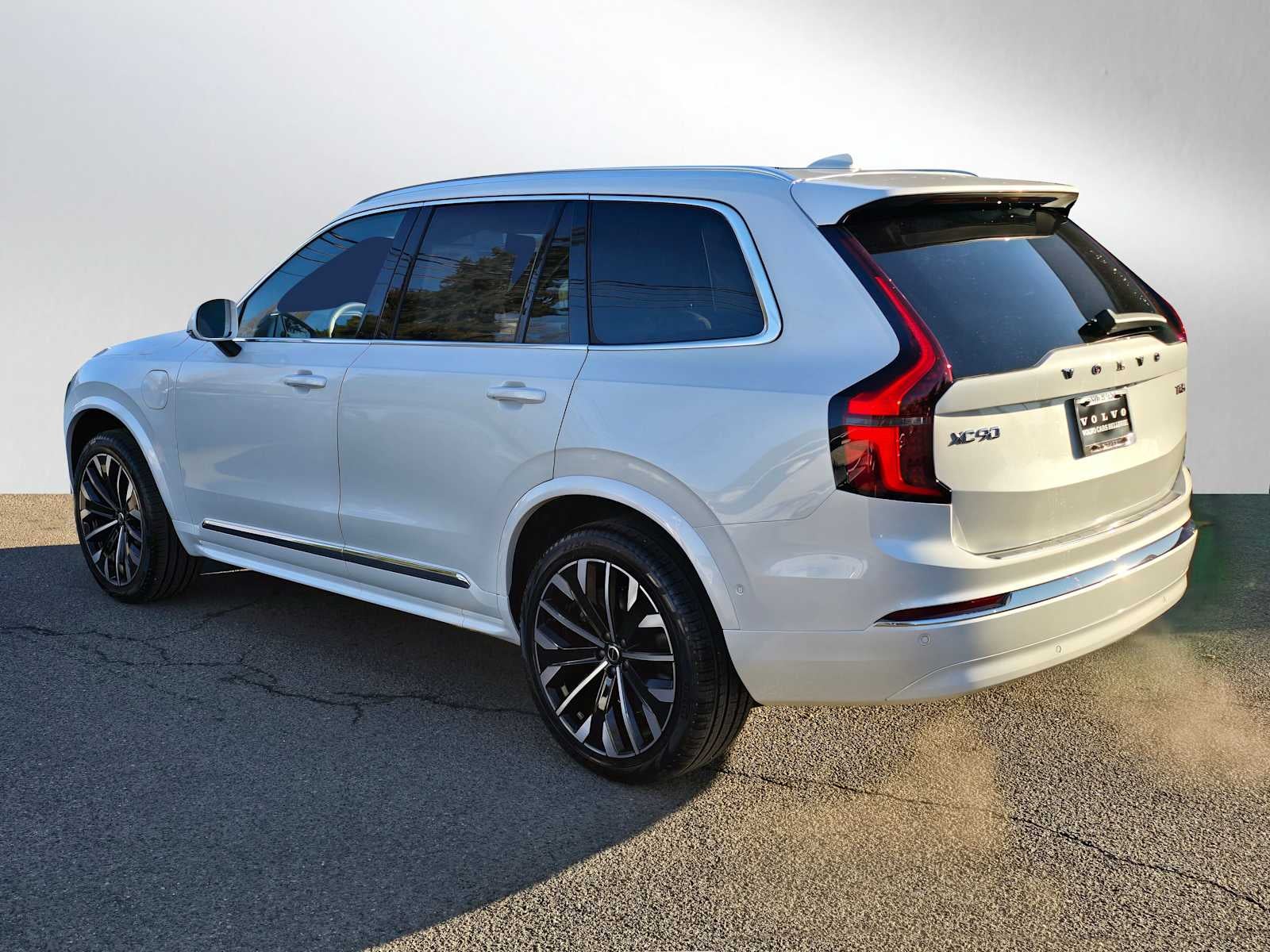 2026 Volvo XC90 Plug-In Hybrid Ultra