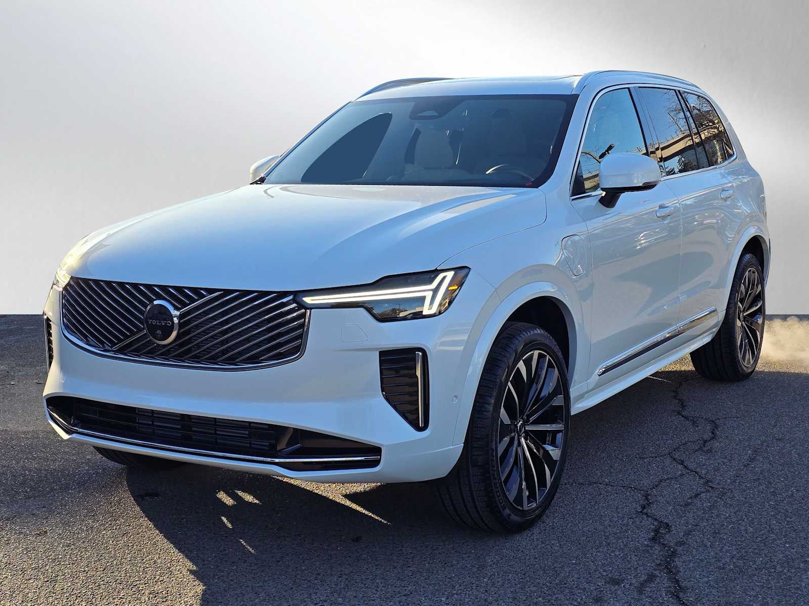 2026 Volvo XC90 Plug-In Hybrid Ultra