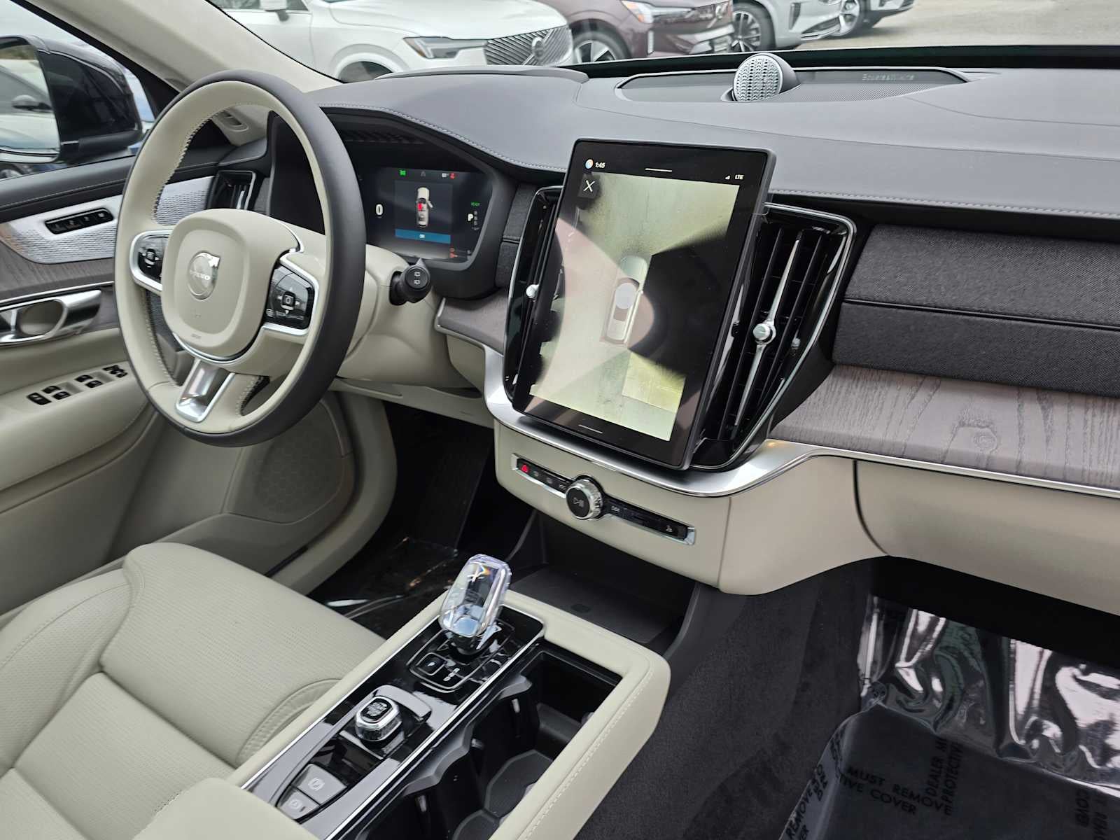 2026 Volvo XC90 Plug-In Hybrid Ultra