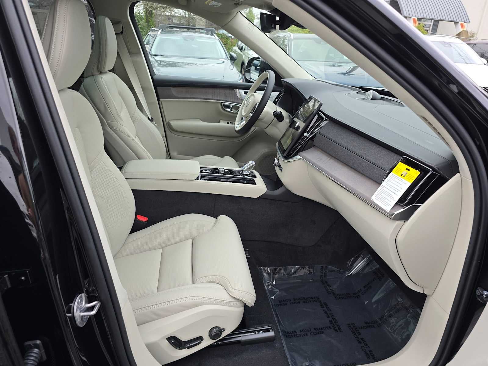 2026 Volvo XC90 Plug-In Hybrid Ultra