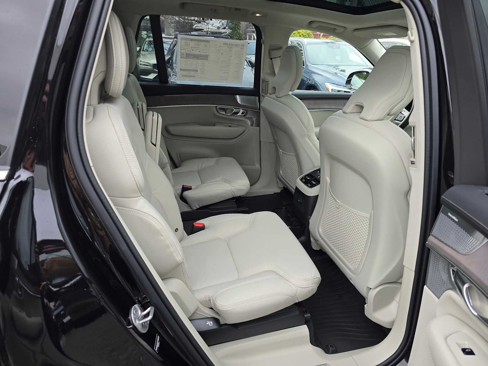 2026 Volvo XC90 Plug-In Hybrid Ultra