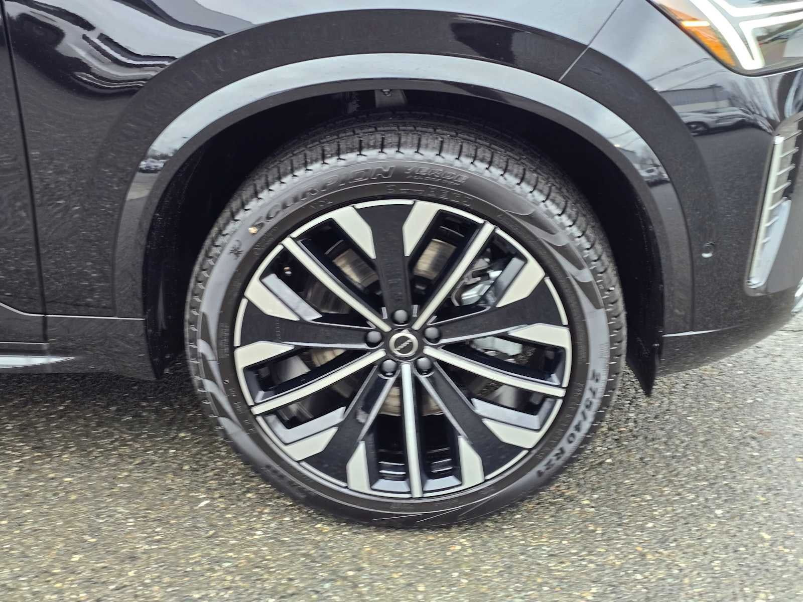 2026 Volvo XC90 Plug-In Hybrid Ultra