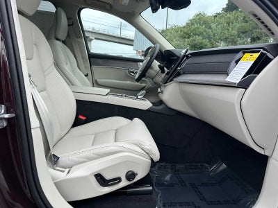 2026 Volvo XC90 Plug-In Hybrid Ultra