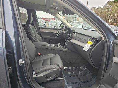 2026 Volvo XC90 Plug-In Hybrid Ultra Dark Theme