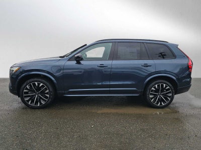 2026 Volvo XC90 Plug-In Hybrid Ultra Dark Theme