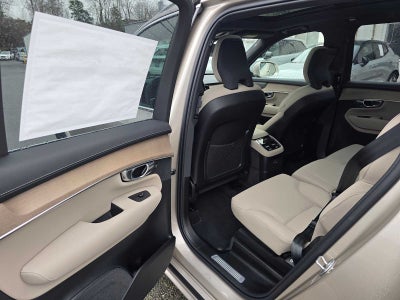 2026 Volvo XC90 Plug-In Hybrid Plus