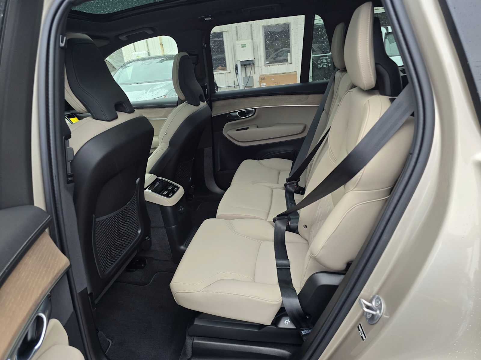 2026 Volvo XC90 Plug-In Hybrid Plus