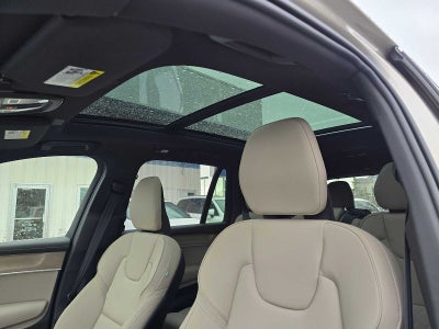 2026 Volvo XC90 Plug-In Hybrid Plus