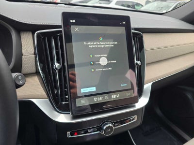 2026 Volvo XC90 Plug-In Hybrid Plus