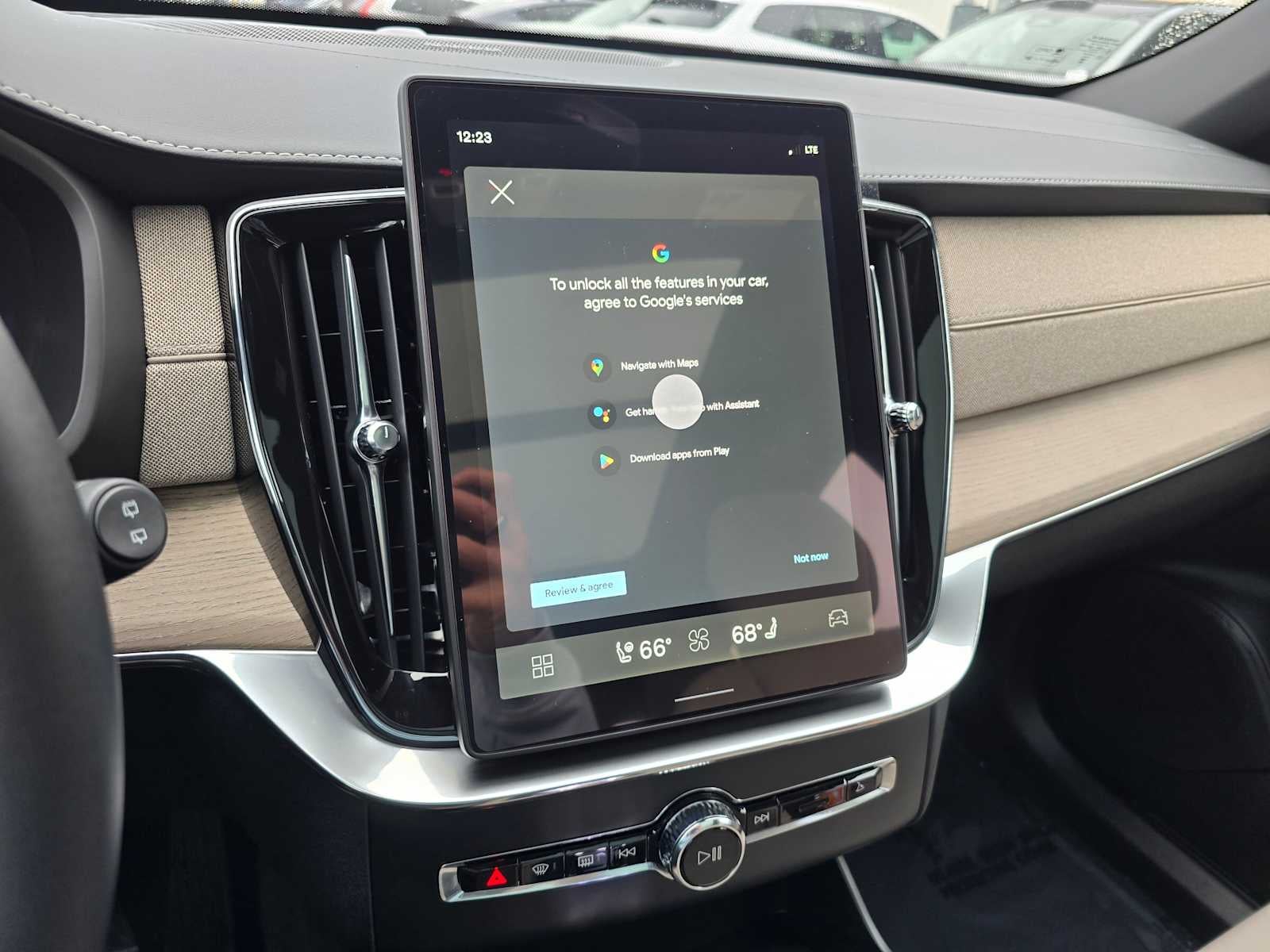 2026 Volvo XC90 Plug-In Hybrid Plus