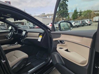 2026 Volvo XC90 Plug-In Hybrid Plus