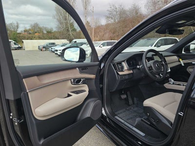 2026 Volvo XC90 Plug-In Hybrid Plus