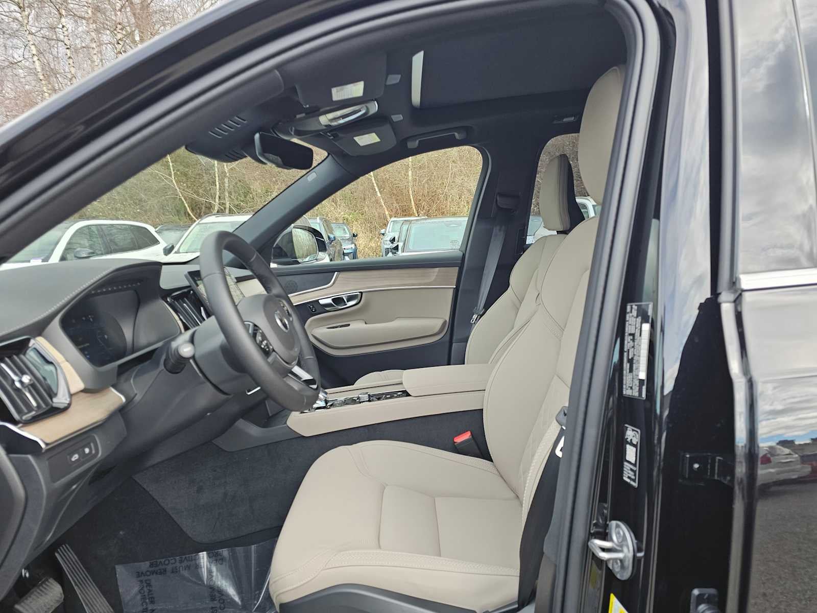 2026 Volvo XC90 Plug-In Hybrid Plus