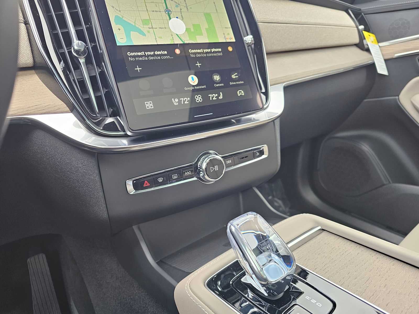 2026 Volvo XC90 Plug-In Hybrid Plus