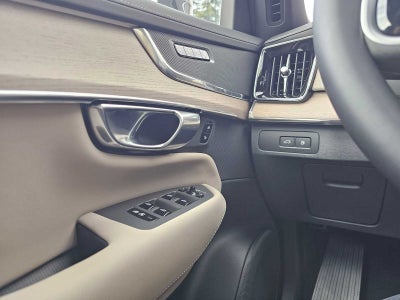 2026 Volvo XC90 Plug-In Hybrid Plus