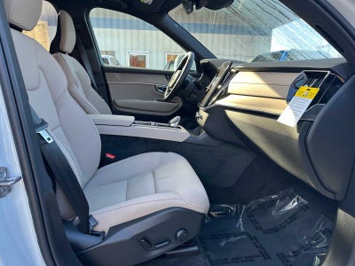 2026 Volvo XC90 Plug-In Hybrid Plus