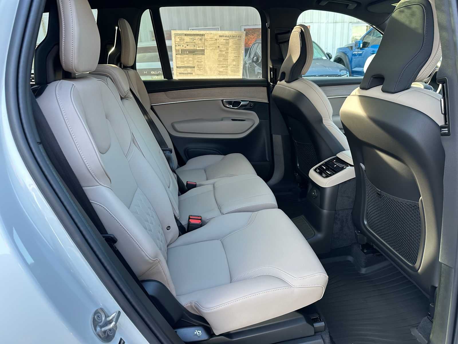 2026 Volvo XC90 Plug-In Hybrid Plus