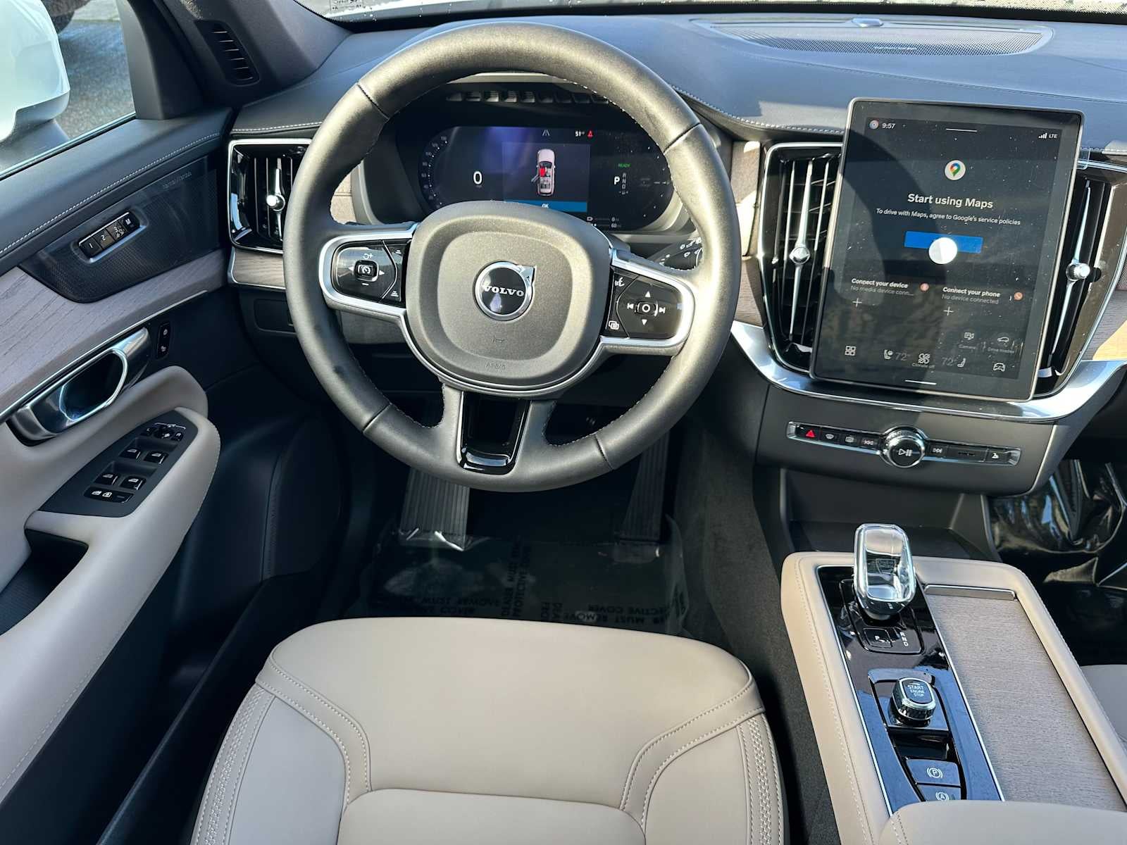 2026 Volvo XC90 Plug-In Hybrid Plus