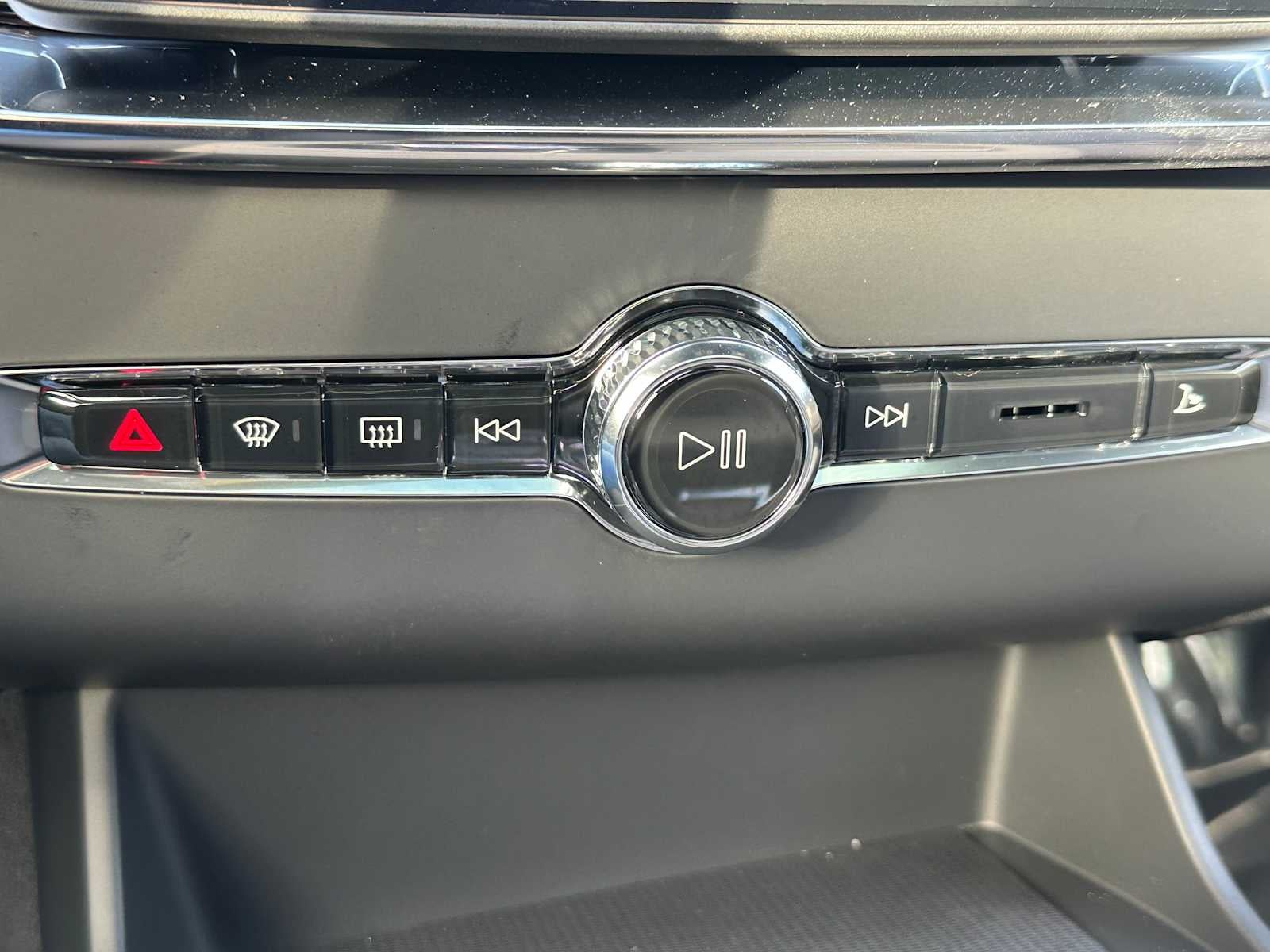 2026 Volvo XC90 Plug-In Hybrid Plus