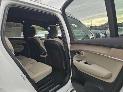 2026 Volvo XC90 Plug-In Hybrid Plus