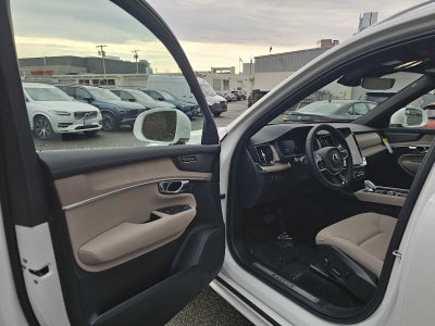 2026 Volvo XC90 Plug-In Hybrid Plus