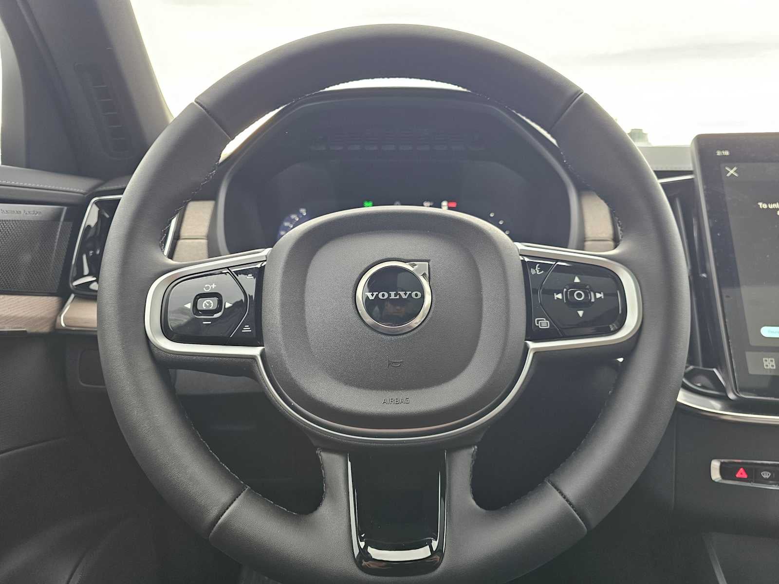 2026 Volvo XC90 Plug-In Hybrid Plus