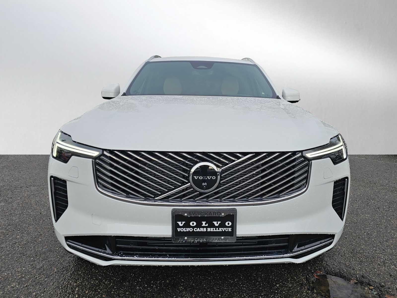 2026 Volvo XC90 Plug-In Hybrid Plus