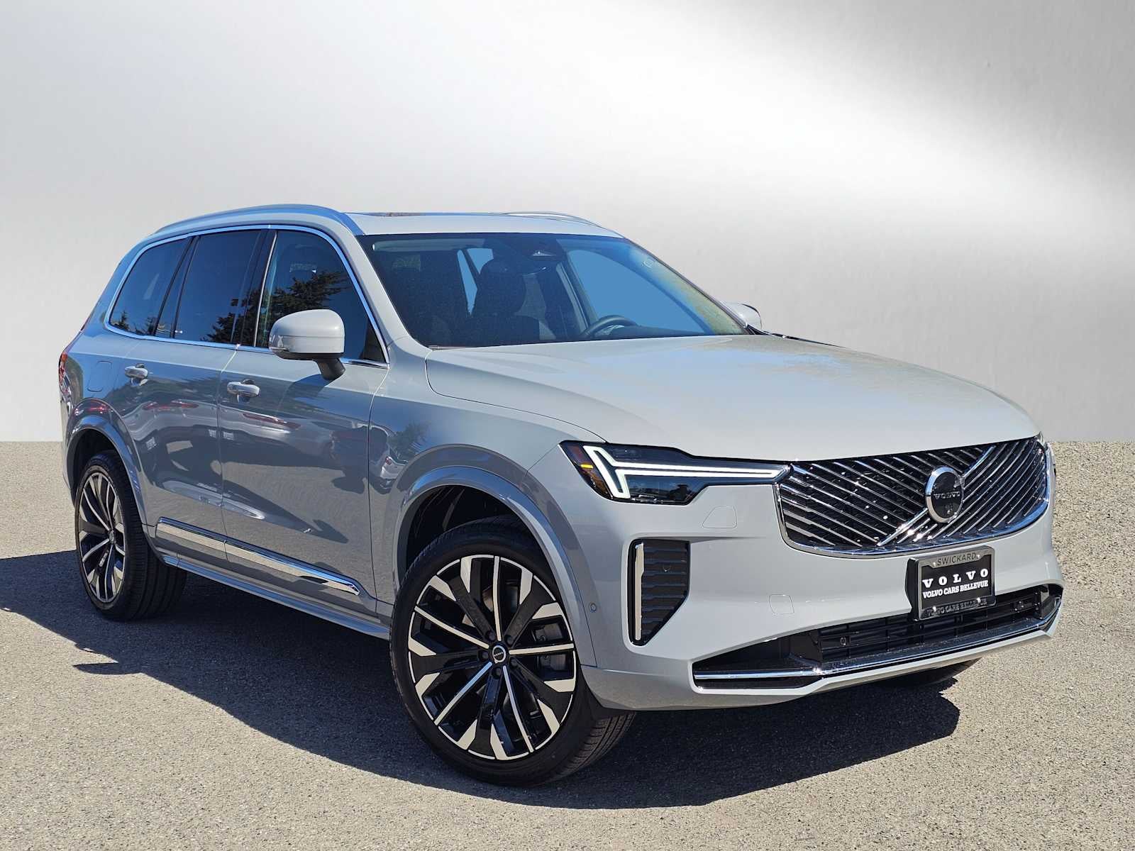 2026 Volvo XC90 Plug-In Hybrid Plus