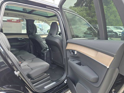 2026 Volvo XC90 Plug-In Hybrid Plus