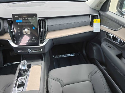 2026 Volvo XC90 Plug-In Hybrid Plus