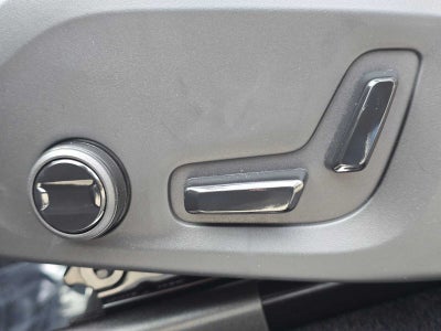 2026 Volvo XC90 Plug-In Hybrid Plus