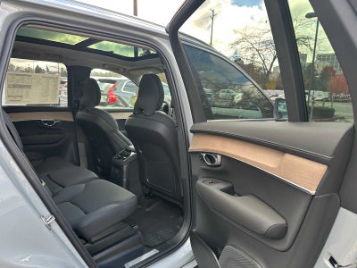 2026 Volvo XC90 Plug-In Hybrid Plus