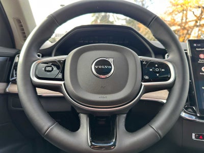 2026 Volvo XC90 Plug-In Hybrid Plus