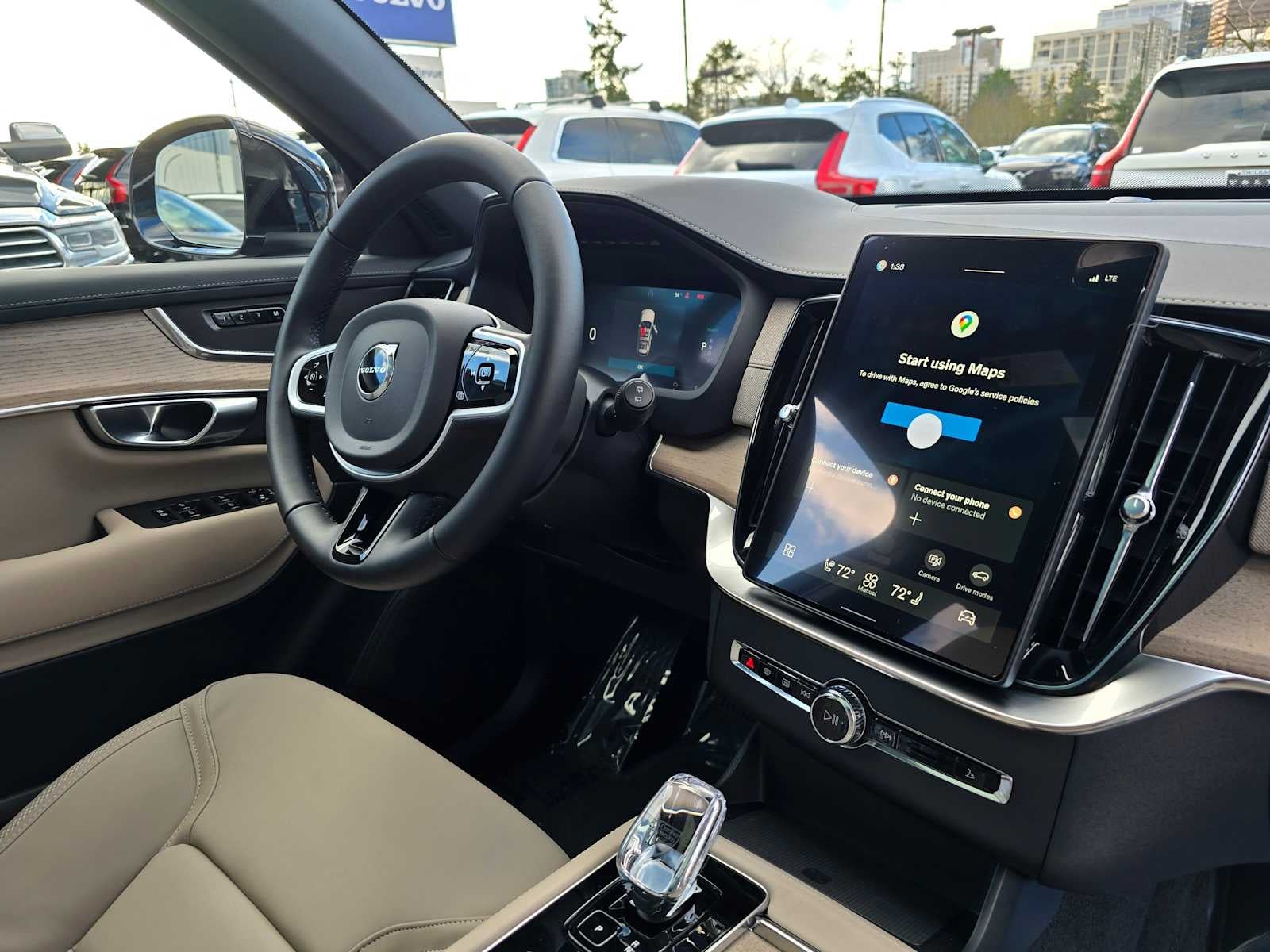 2026 Volvo XC90 Plug-In Hybrid Plus
